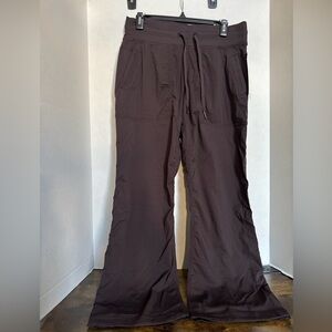 Lululemon Women’s Dance Studio Mid-Rise Pant Short Sequoia Espresso Size 8 New